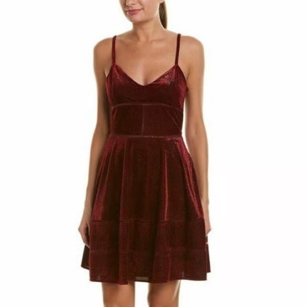NWT Romeo & Juliet Couture Deep Red Velvet Mini Dress